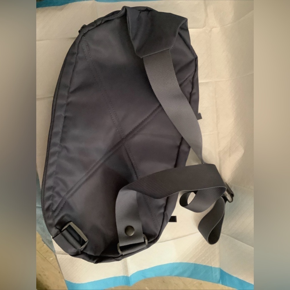 NOT4SALE. Timbuk2 Vapor Sling Crossbody Unisex Bag Granite - Picture 5 of 9
